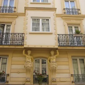 ** Hotel De Nemours França